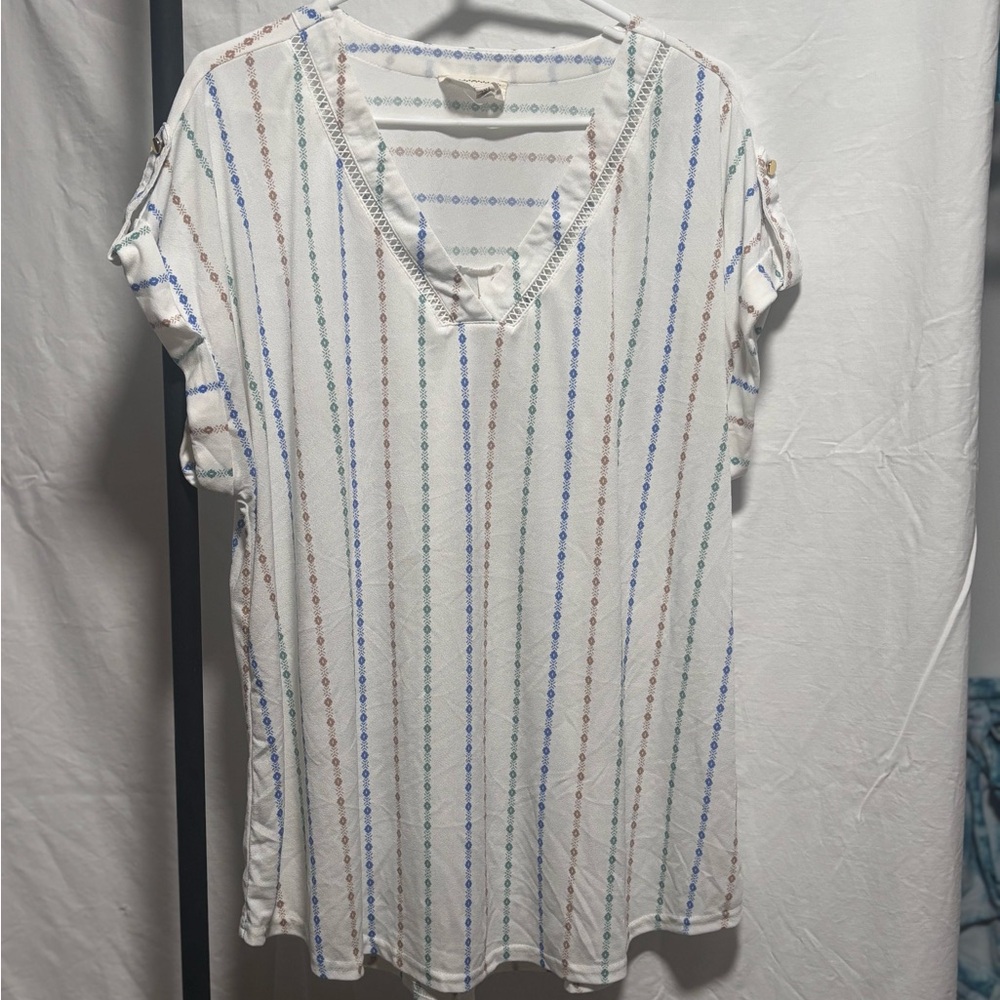 Flower and Feather Striped Short Sleeve blouse